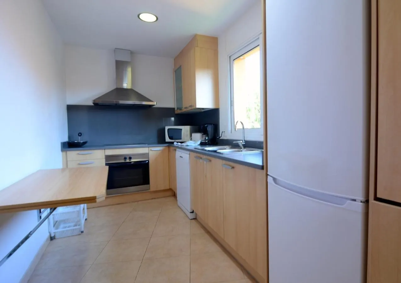 Trias Plaza Apartment Pals